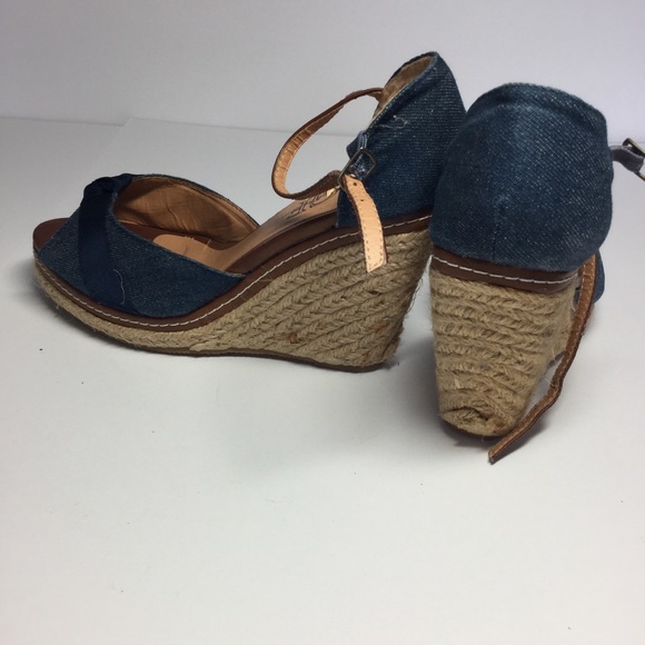Blue  Platform Sandals Fabric Material Top, Size 7 - Picture 13 of 14
